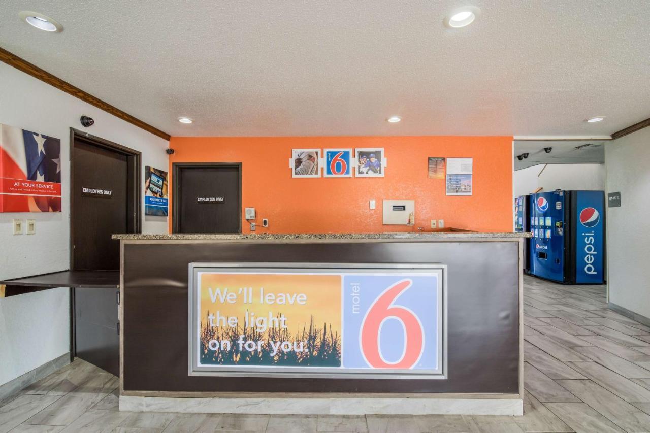 Motel 6-Fargo, ND - South Exterior foto