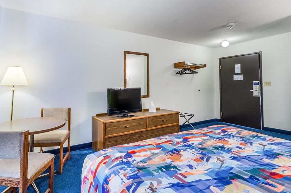 Motel 6-Fargo, ND - South Exterior foto